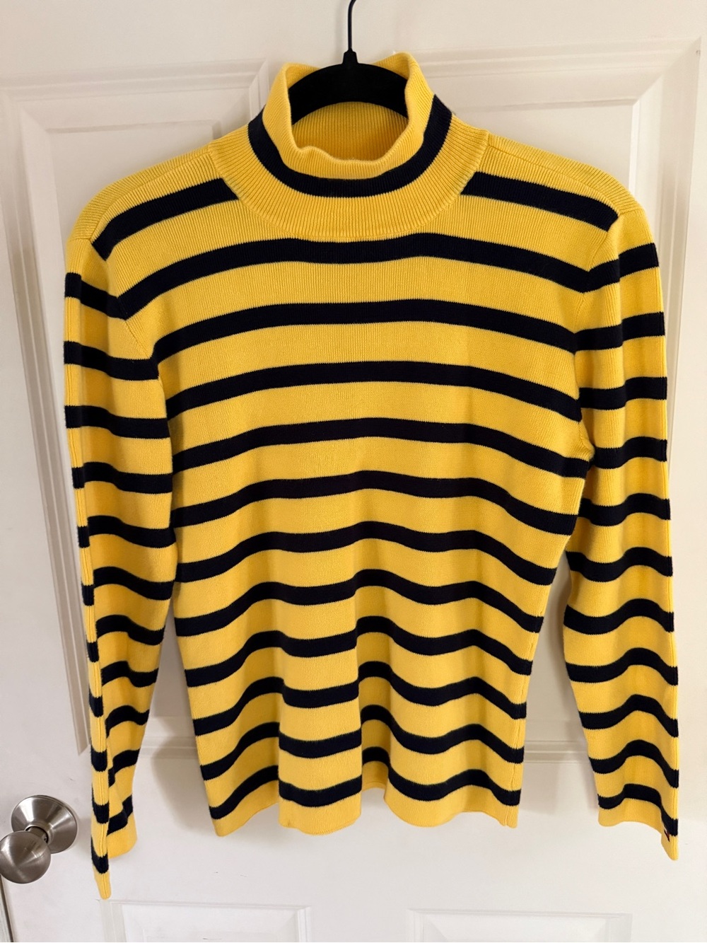 Y2K Tommy Hilfiger Women’s L Yellow/Navy Striped Turtleneck Cotton Knit Sweater